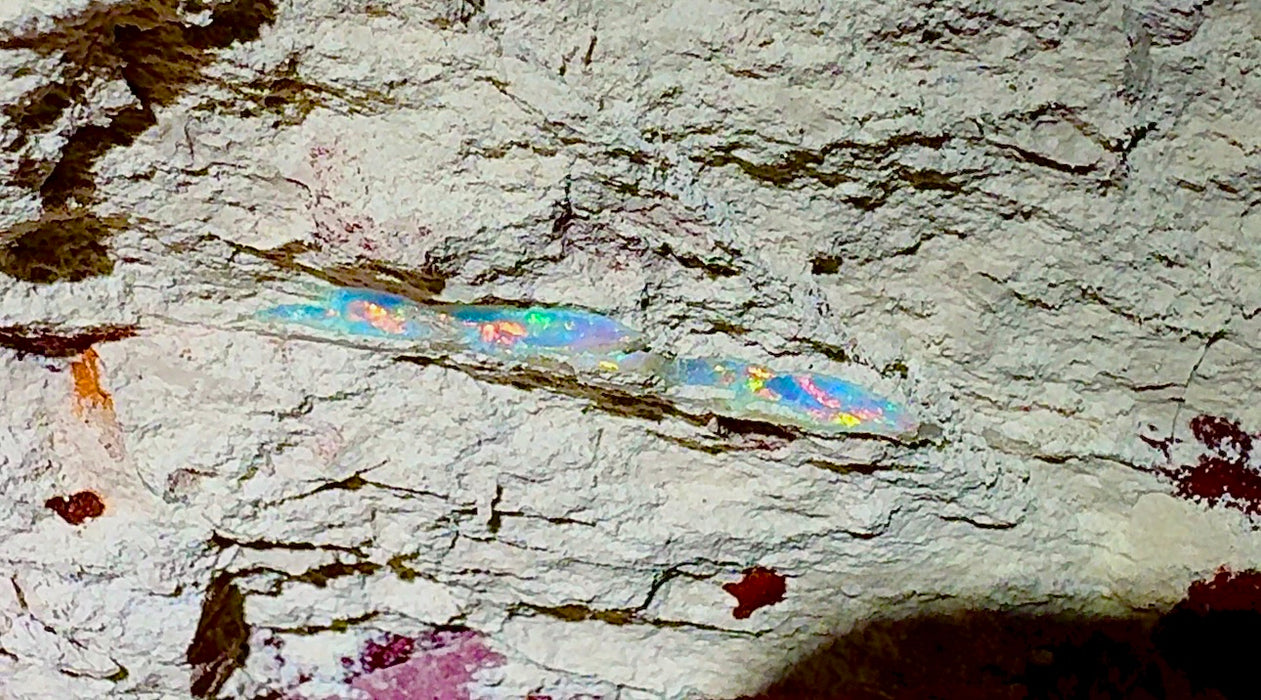 14k Gold Australian Vivid Magenta Opal Ring 2.2g Free Re-Size 7 N58