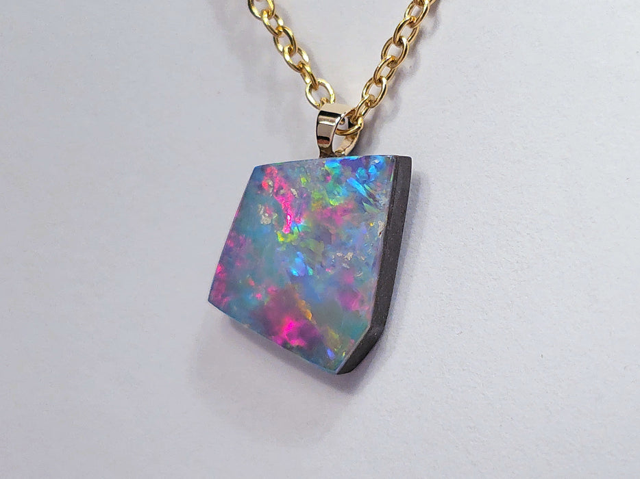 Magentazul' Rare Australian 14k Gold Opal Doublet Pendant Gift 4.8 carat O10