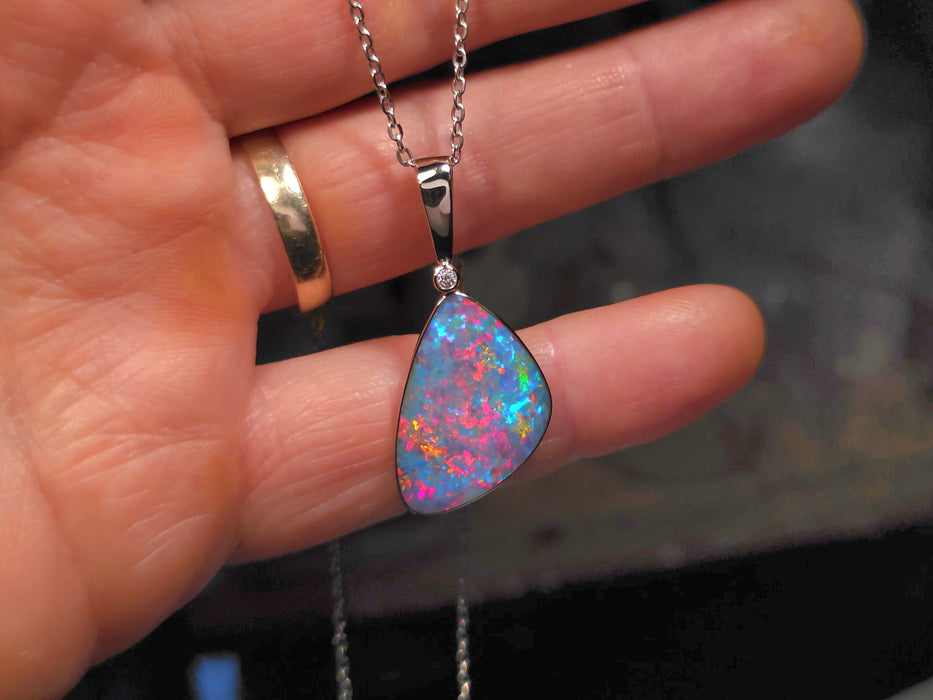Magentique' Rare Large Opal & Diamond Pendant 14k White Gold 17ct O99