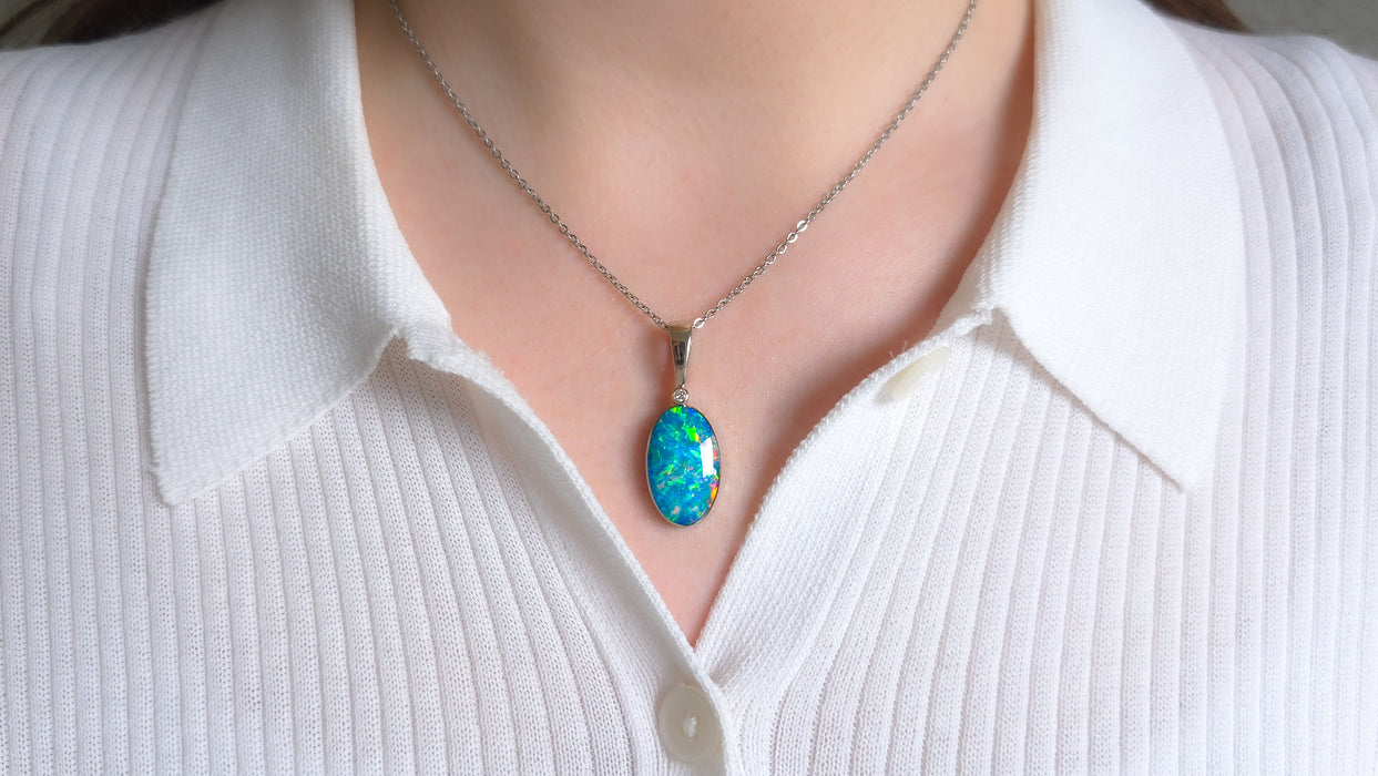 Reine Blanche' Rare Australian Opal & Diamond Pendant 14k White Gold 13.2ct P66