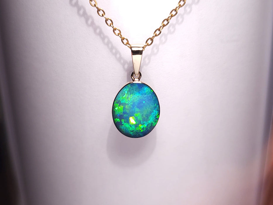 Emerald Orb' Genuine Australian Opal Pendant Crystal Gem 7.6ct 14k Gold J66