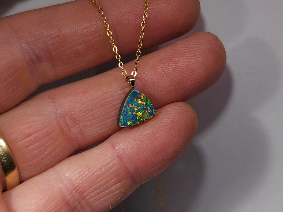 Intellego' Genuine Australian Opal Doublet Pendant 14k Gem Gift 0.4g Q95