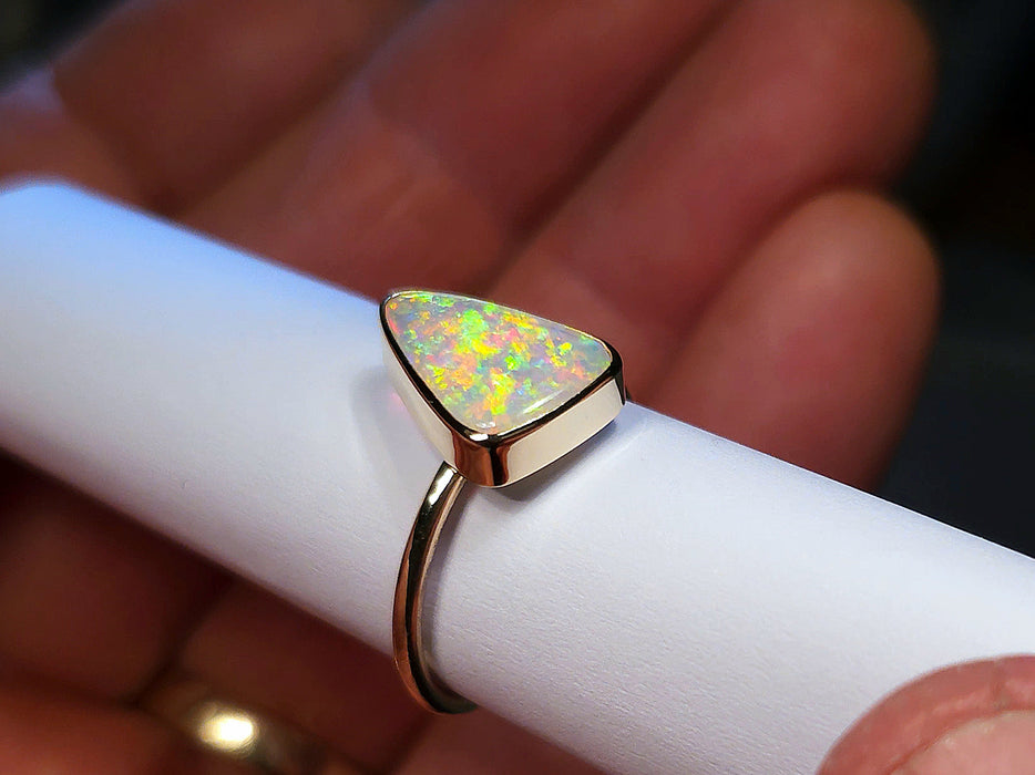 Rare Blistering Bright Australian Solid Opal Ring 14k Gold 2.3g Free Size 7 N59