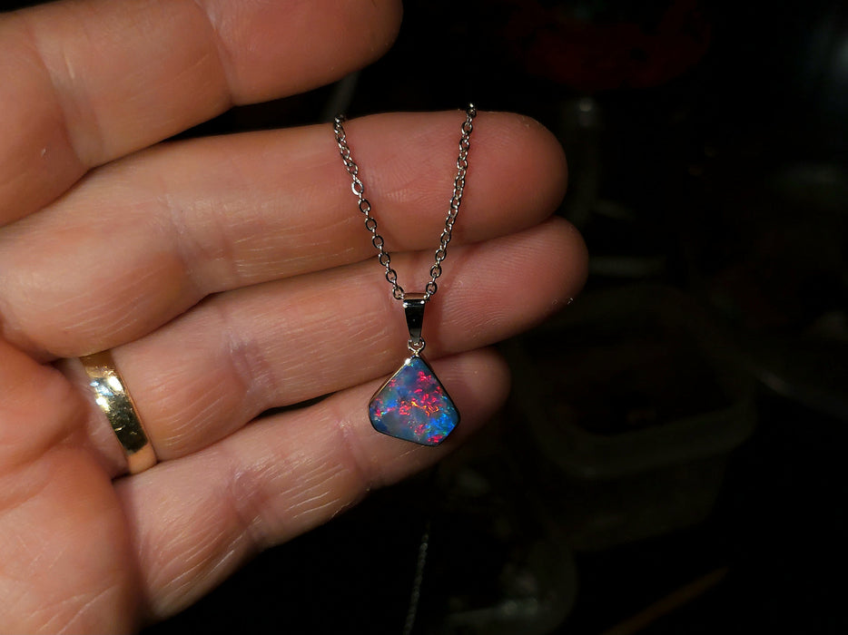 Doppler' Genuine Australian Opal Pendant 14K White Gold 5.8ct P92