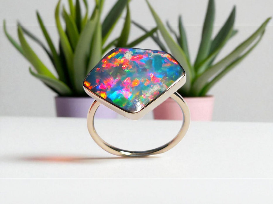 Eldfell' 14k Gold Australian Opal Ring 3.1g Free Re-Size P05