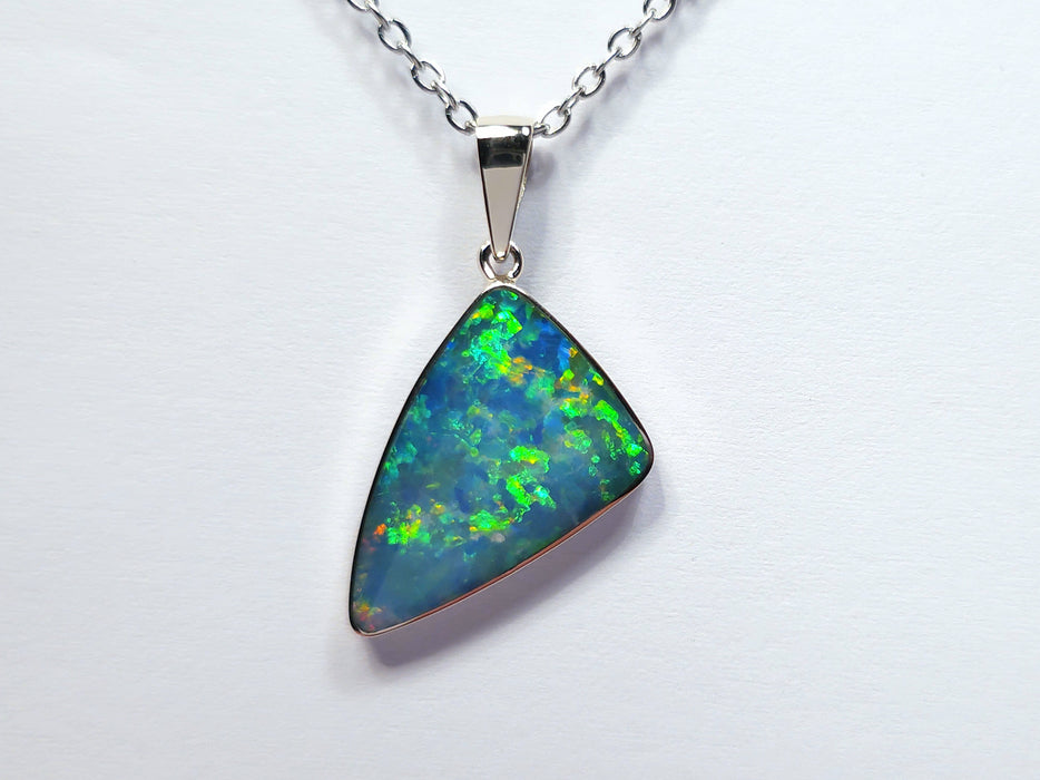 Plume' Australian Bright Opal Pendant 14k White Gold 8ct N81