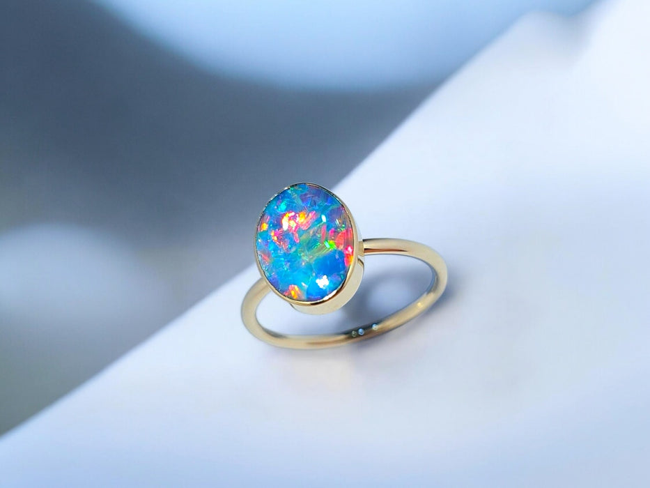 Eldfell' 14k Gold Australian Opal Ring 2.2g Free-Size Q42