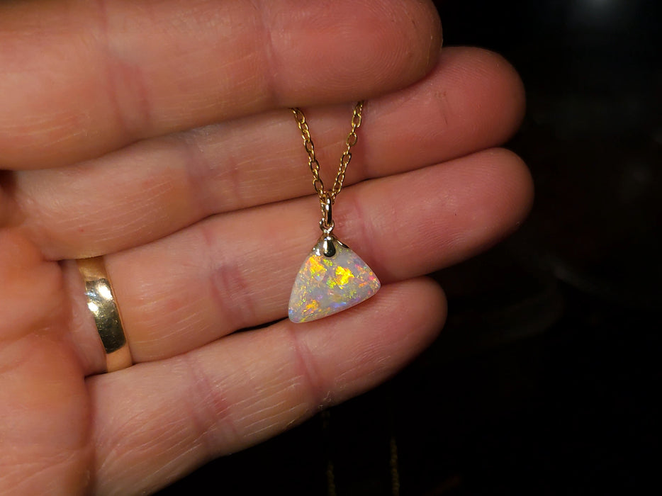 Uluru Tjintu' Australian Solid Crystal Opal 14K Gold Pendant 0.8g Gem P85