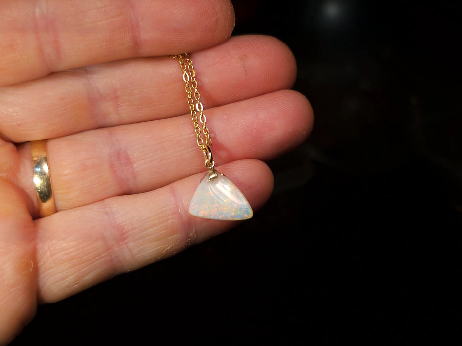 Uluru Tjintu' Australian Solid Crystal Opal 14K Gold Pendant 0.8g Gem P85