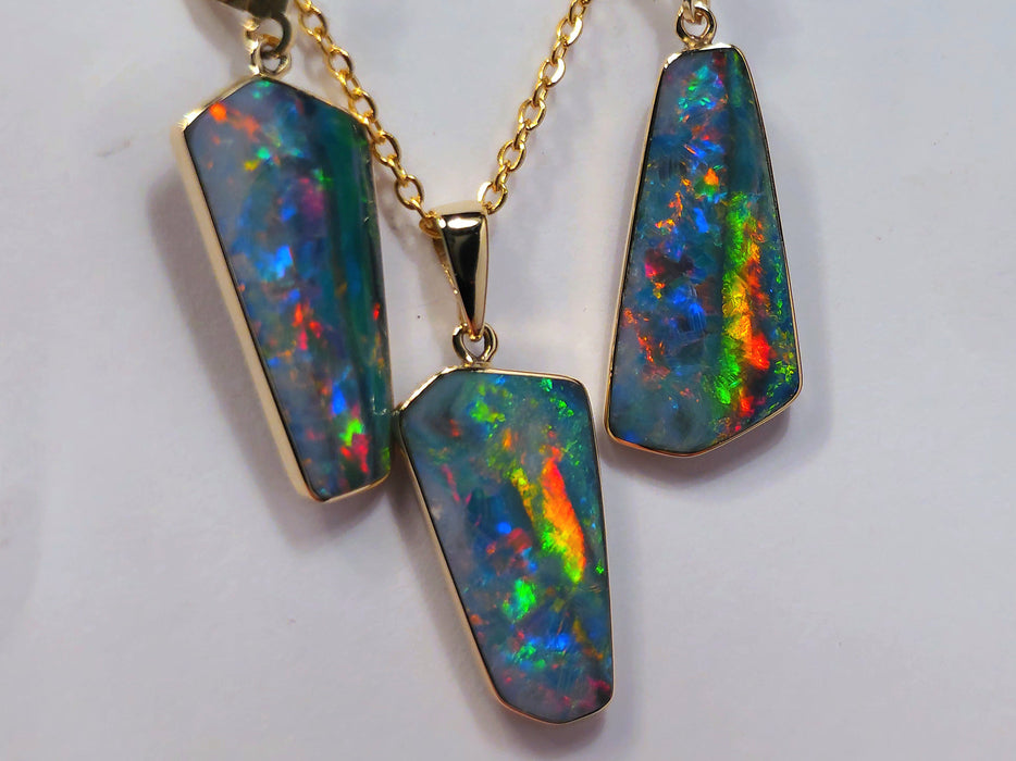 Lumiere Supreme' 14k Gold Rare Australian Opal Pendant & Earring Set 24.8ct M54