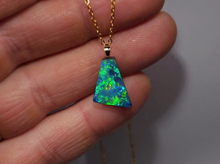 Quasar' Genuine Australian Opal Doublet Pendant 14k Gem Gift 1g Q87