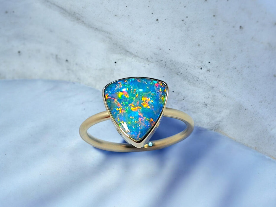 Trove' 14k Gold Australian Opal Ring 2.2g Free-Size Q40