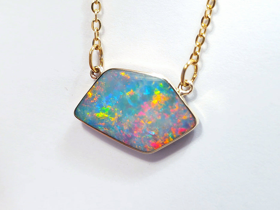 Ribbons' Rare Genuine Australian Opal 14k Gold Pendant Necklace 7ct N05