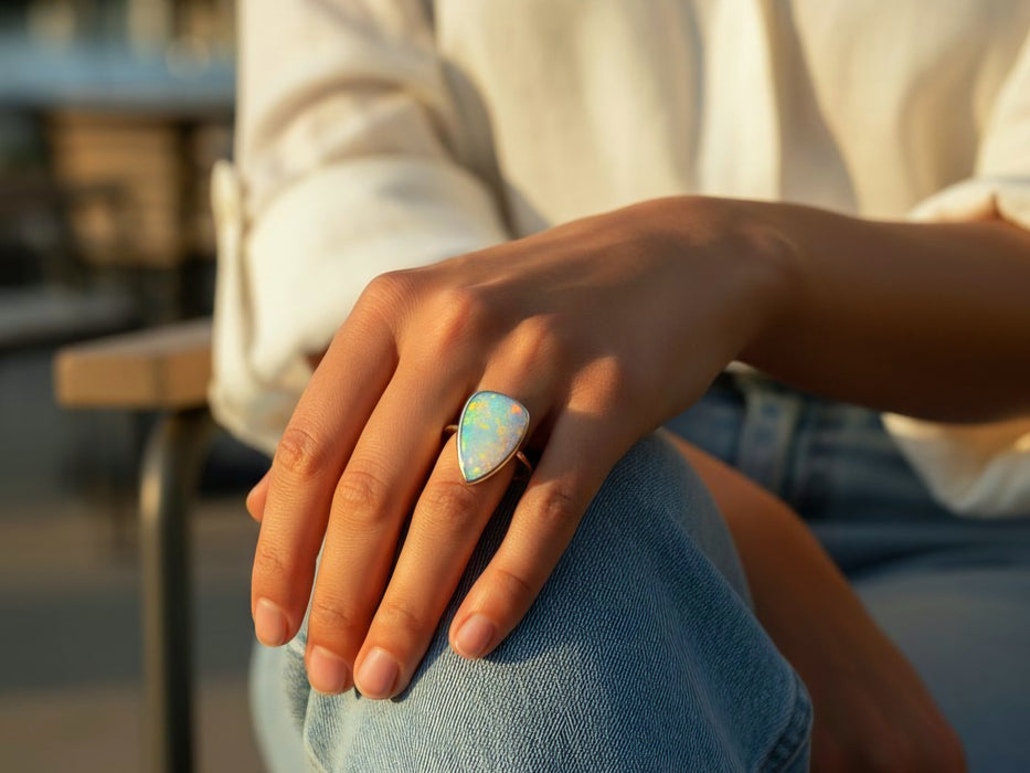 Amazona' Large Solid Australian Opal Ring 14 K Gold Free Sizing 3.2g Q34
