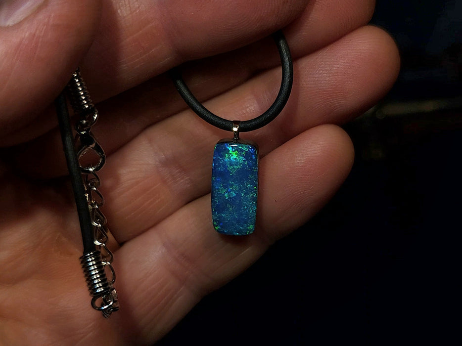Vista Al Mar' Boho Style Surf Australian Opal Doublet Pendant 1.4g Q19