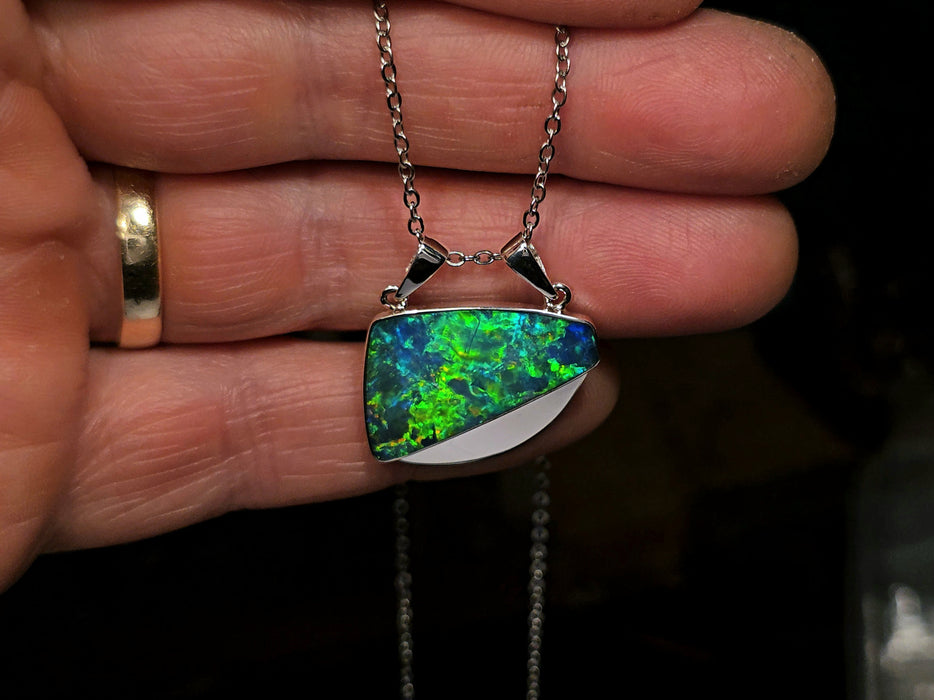 Escudo Chama' Large Genuine Australian Opal Pendant Silver Gem Gift 15.8 ct O36