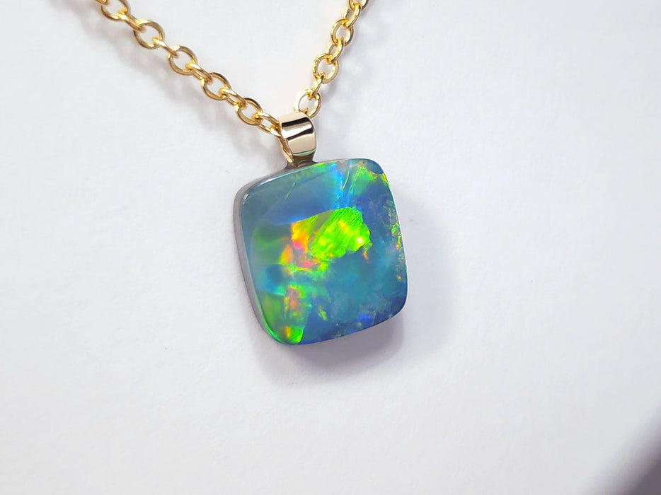 Aztec' Vivid Australian Opal Pendant 14k Gold Doublet Gift 4.2ct N37