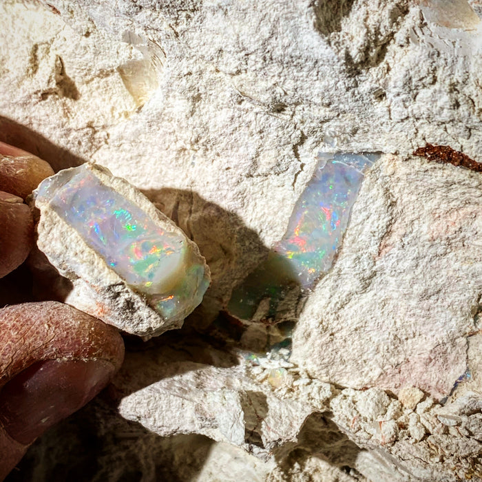 Genuine Australian Opal Ring Inlay Super Gem 14k Pink Gold 2.4g US Size 6.5 J34