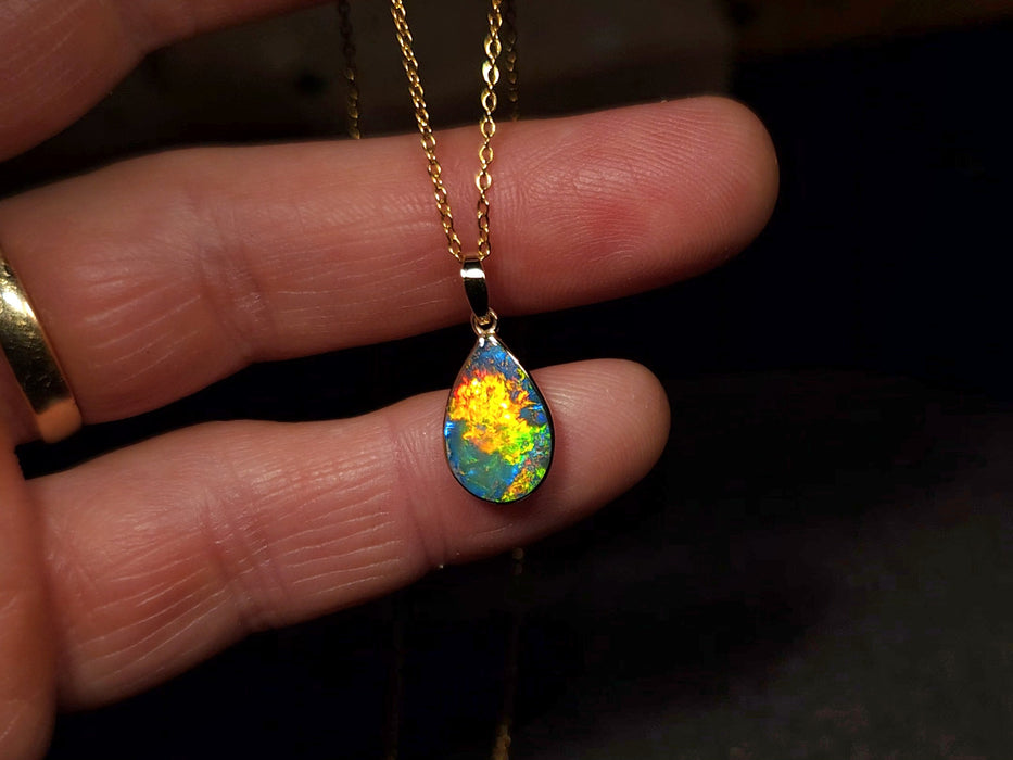 Eternal flame' Rare Genuine Australian Opal Pendant Gem Gift 1g R14