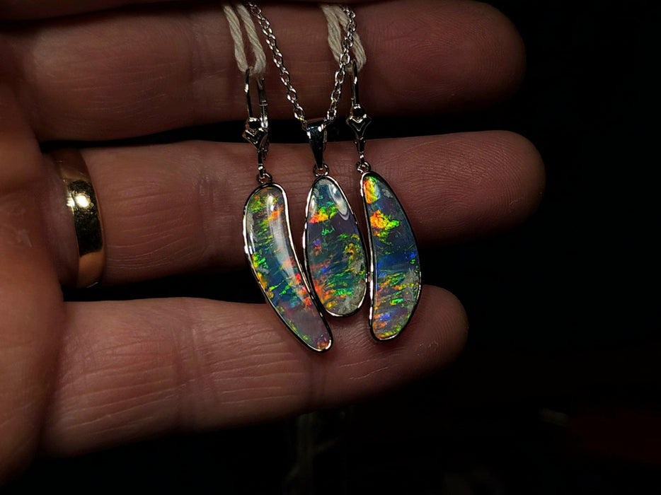 Reina Del Fuego' Solid Australian Opal Crystal Pendant & Earrings 4.2g Q47
