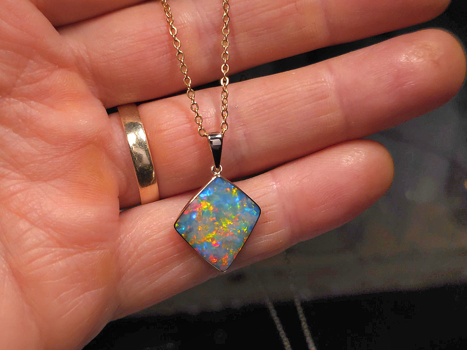 Lampros' Genuine Australian Opal Pendant 14k Gem Gift 9.7ct O91