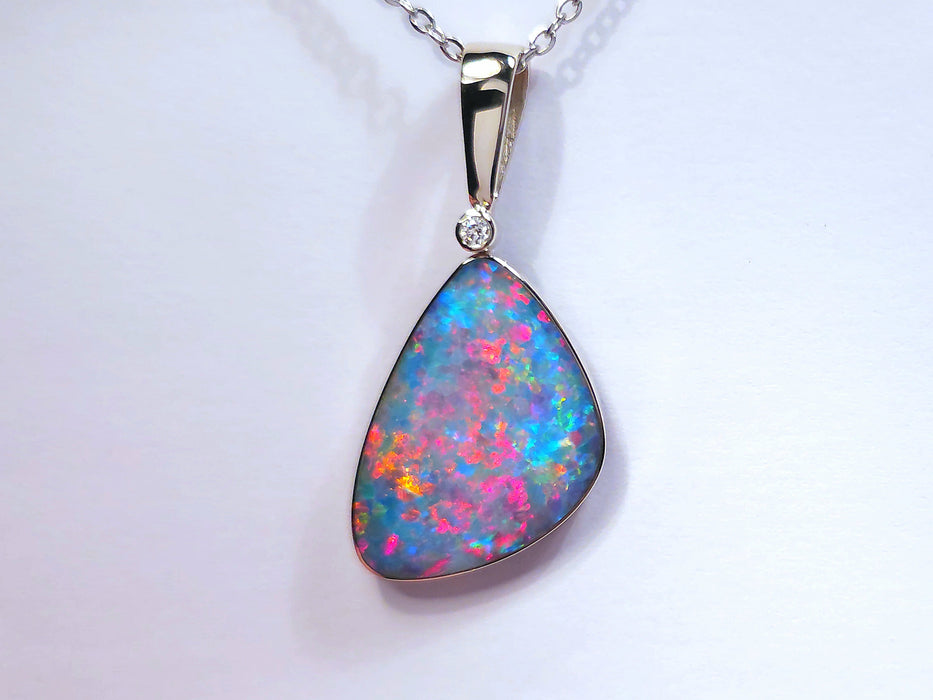 Magentique' Rare Large Opal & Diamond Pendant 14k White Gold 17ct O99