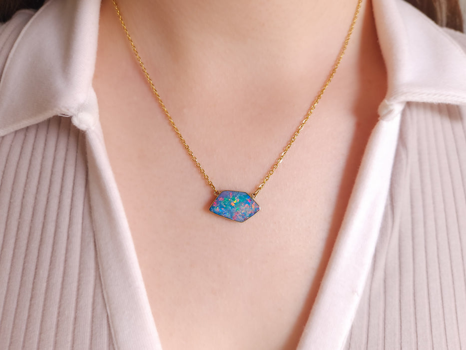 Ribbons' Rare Genuine Australian Opal 14k Gold Pendant Necklace 7ct N05