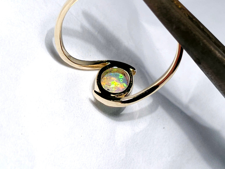 Australian Solid Opal Ring Super Gem Gift 14k Gold 1.7g Sz 7 J35