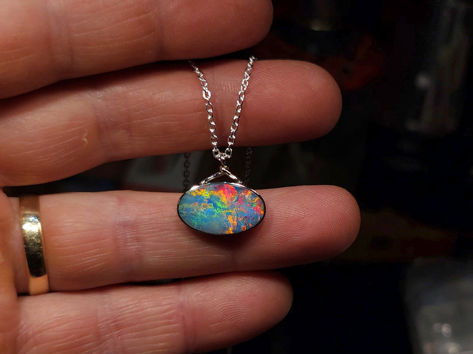 Shiroi Niji' Genuine Australian Opal 14k White Gold Pendant Necklace 1.8g Q66