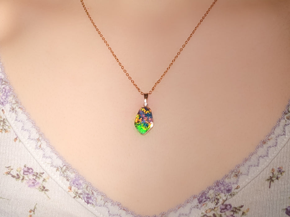 El Dorado' Brilliant Australian Opal Pendant & Natural Diamond 6.1ct J86