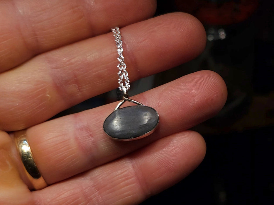 Shiroi Niji' Genuine Australian Opal 14k White Gold Pendant Necklace 1.8g Q66